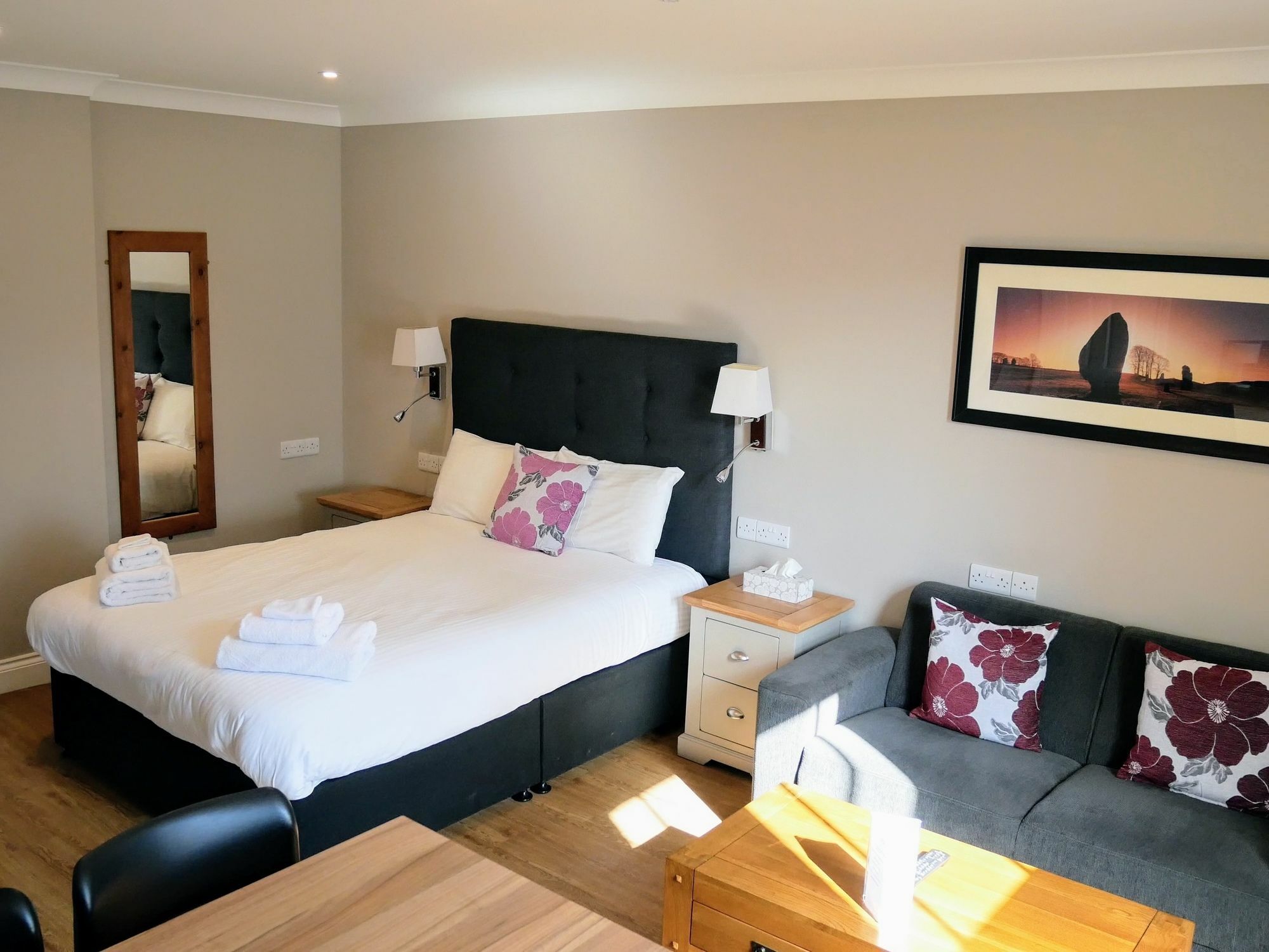 Peartree Serviced Apartments 솔즈베리 외부 사진