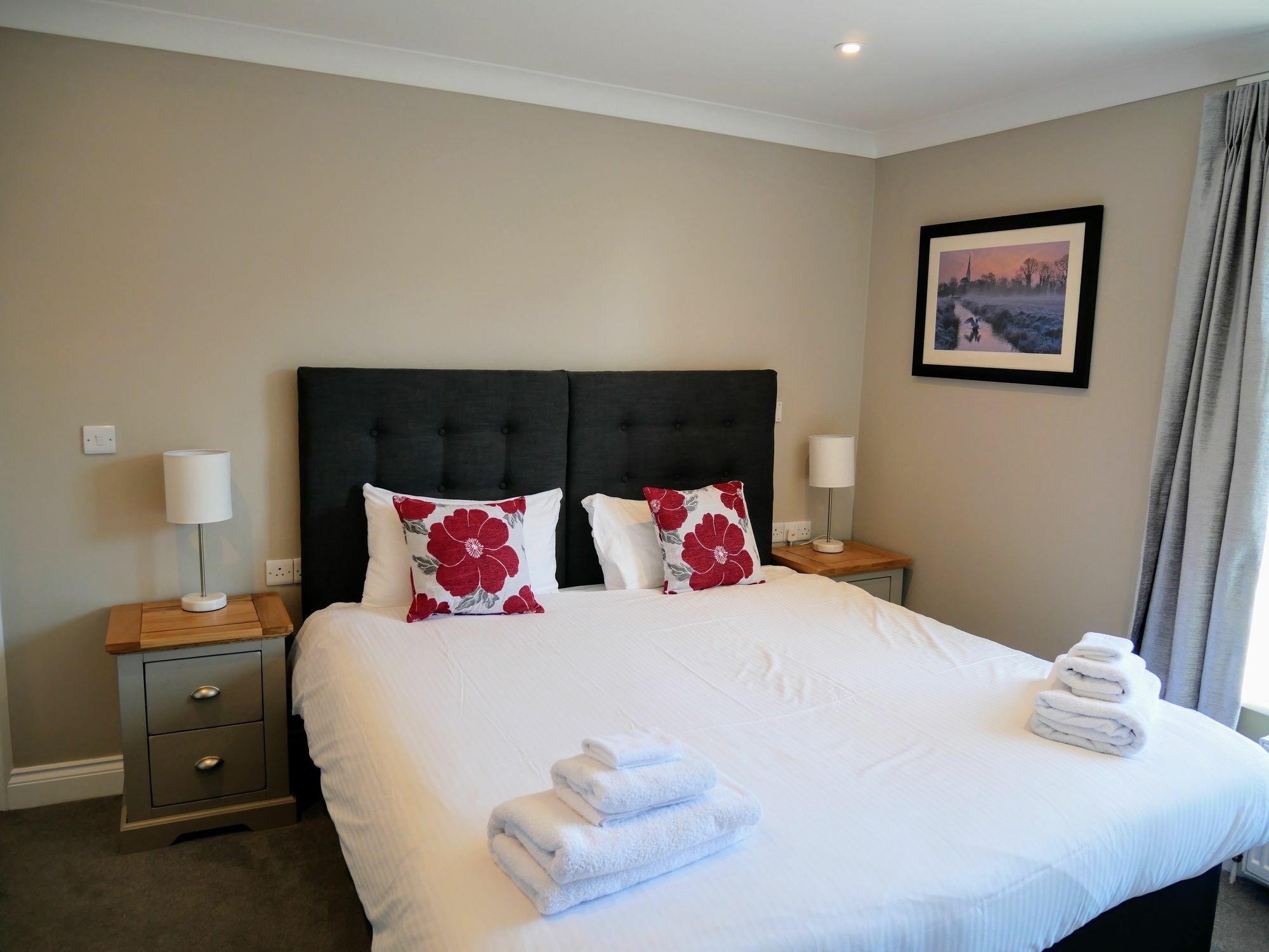 Peartree Serviced Apartments 솔즈베리 외부 사진