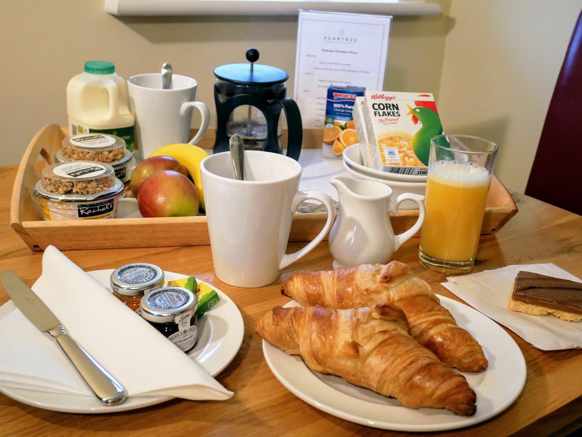 Peartree Serviced Apartments 솔즈베리 외부 사진