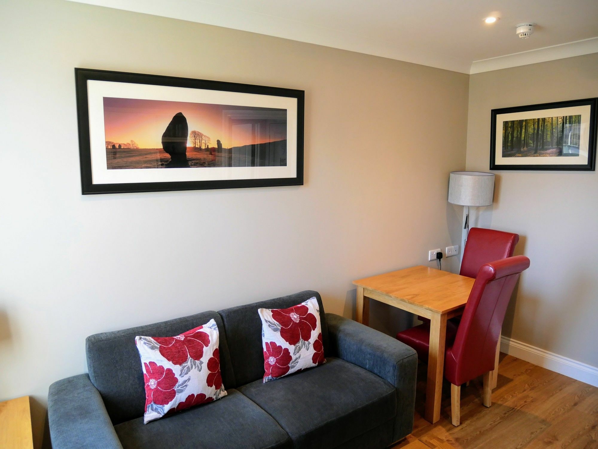 Peartree Serviced Apartments 솔즈베리 외부 사진
